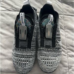 Women’s nike vapor max.